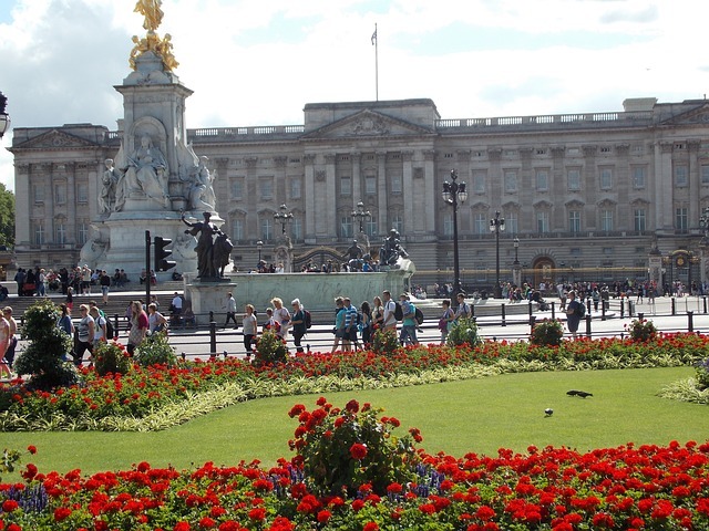 Premier Inn near Buckingham Palace London