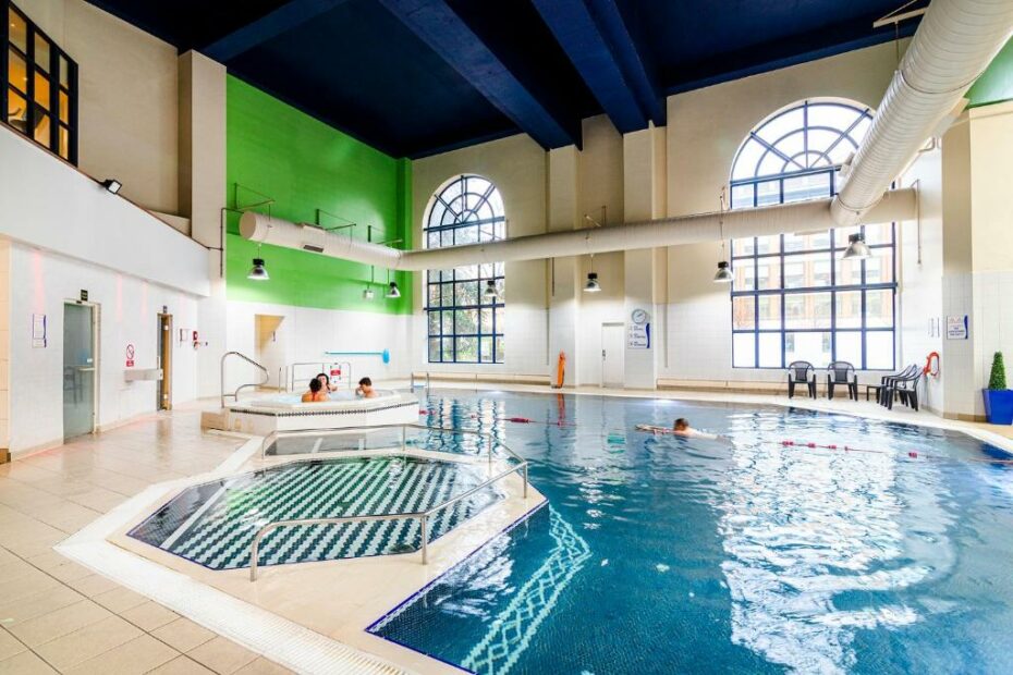 Top Hotels with Swimming Pools in Leeds