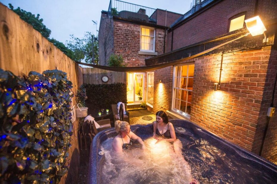 Top Chester Hotels with Hot Tubs