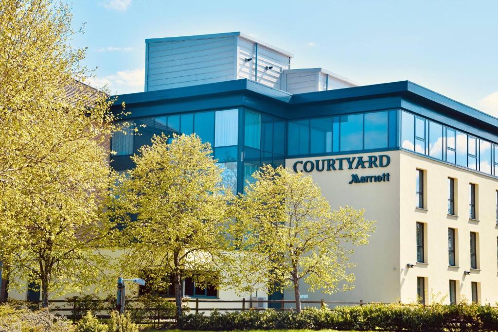 Courtyard by Marriott Glasgow Airport