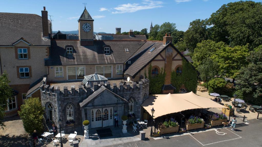 Top Hotels near Nenagh Swimming Pool & Leisure Centre