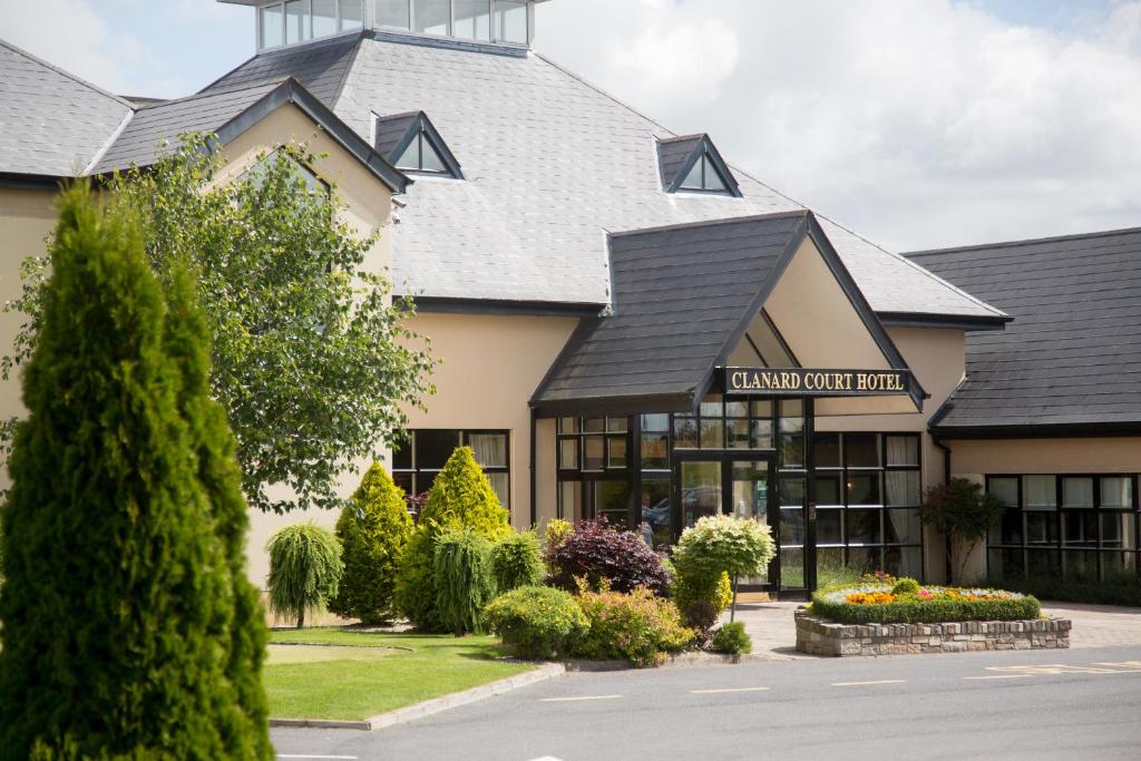 Top Hotels near Mullaghreelan Wood