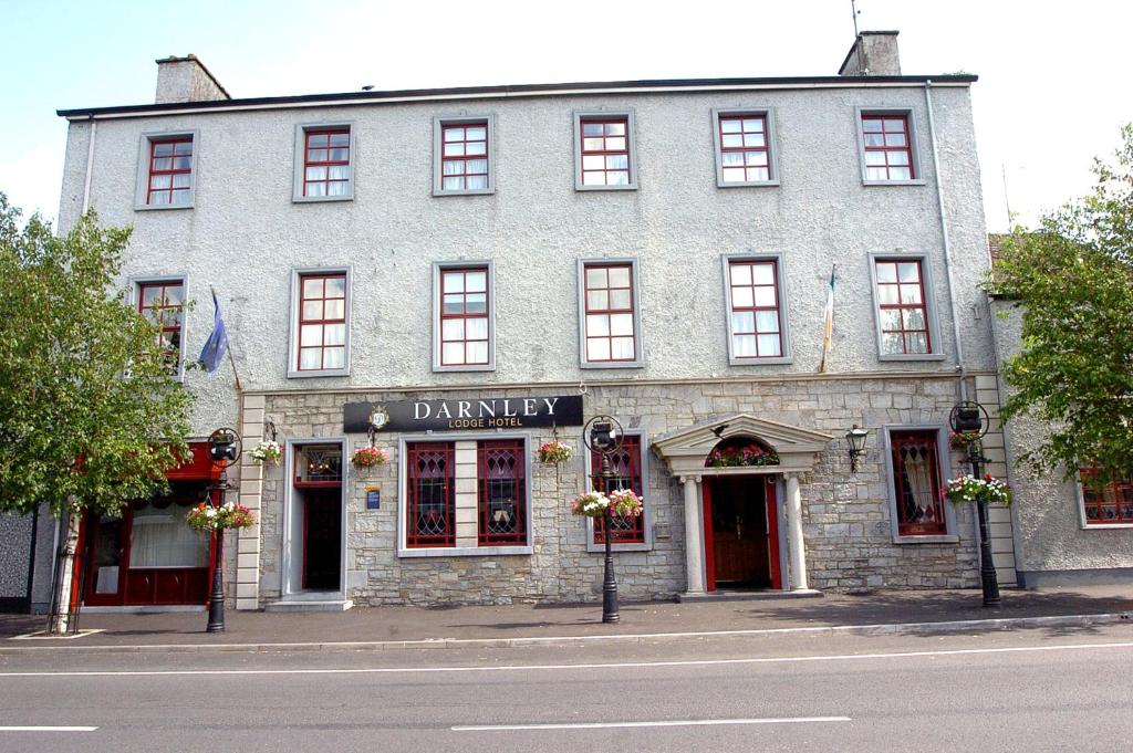 Hotels near Hill of Ward