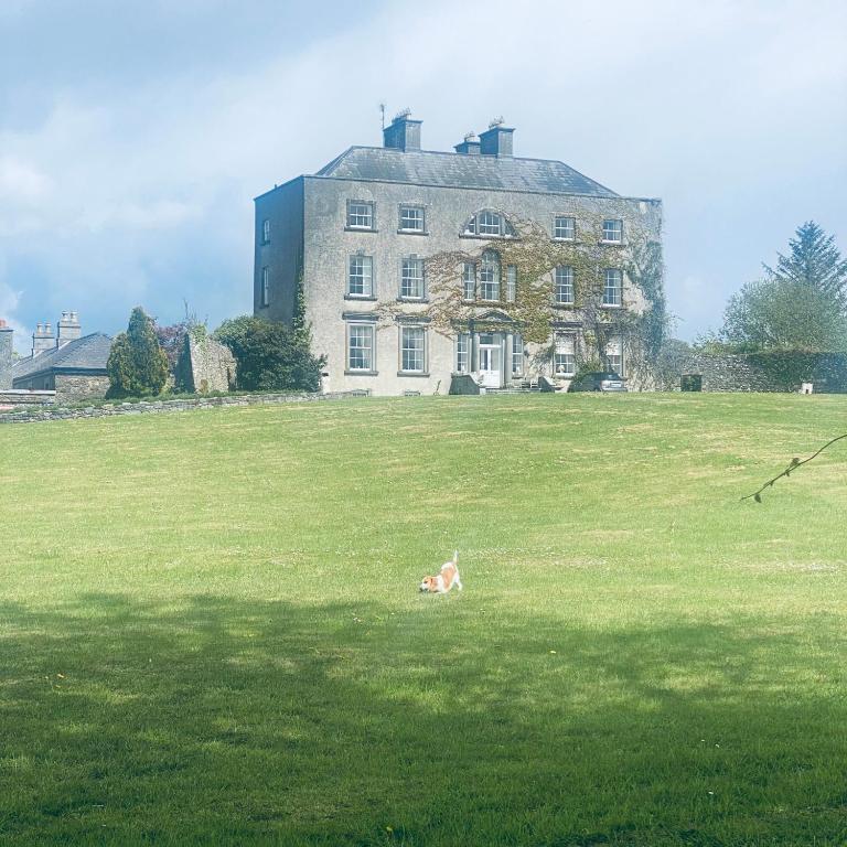 Hotels near Abbeyshrule Abbey (Cistercian)