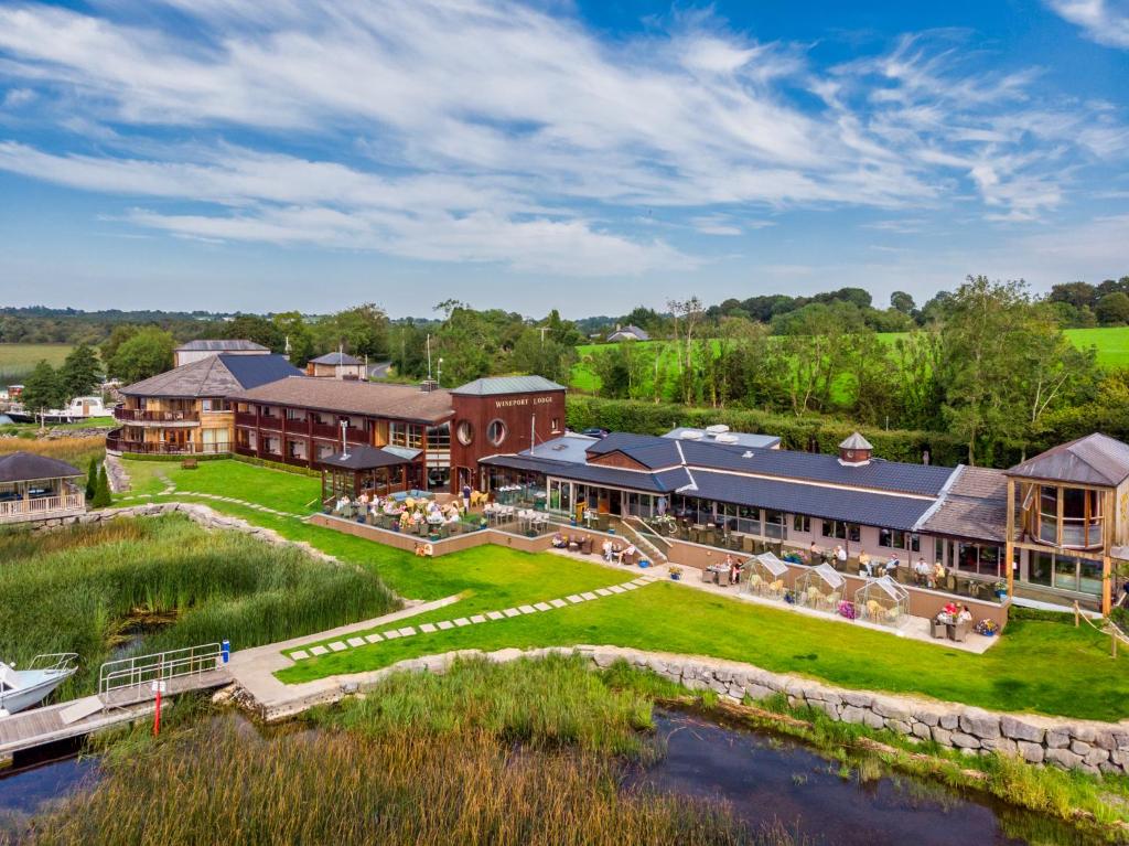 Hotels near Dún na Sí Heritage Park