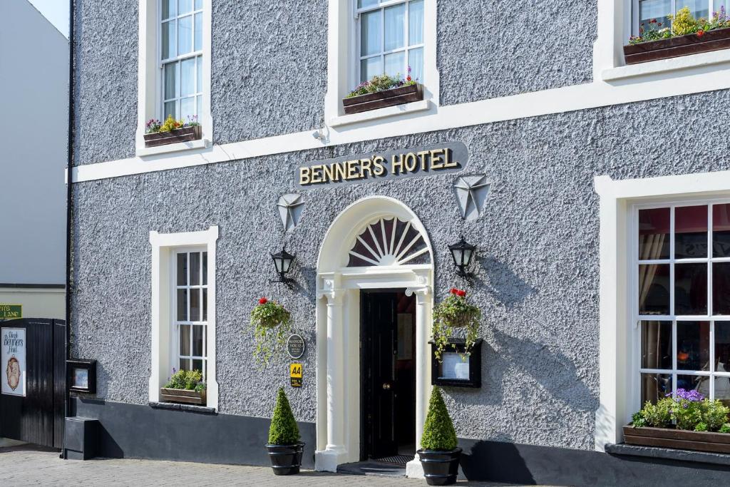 Hotels near Dingle Peninsula