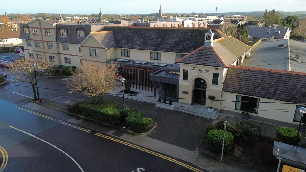 Hotels near Barryscourt Castle